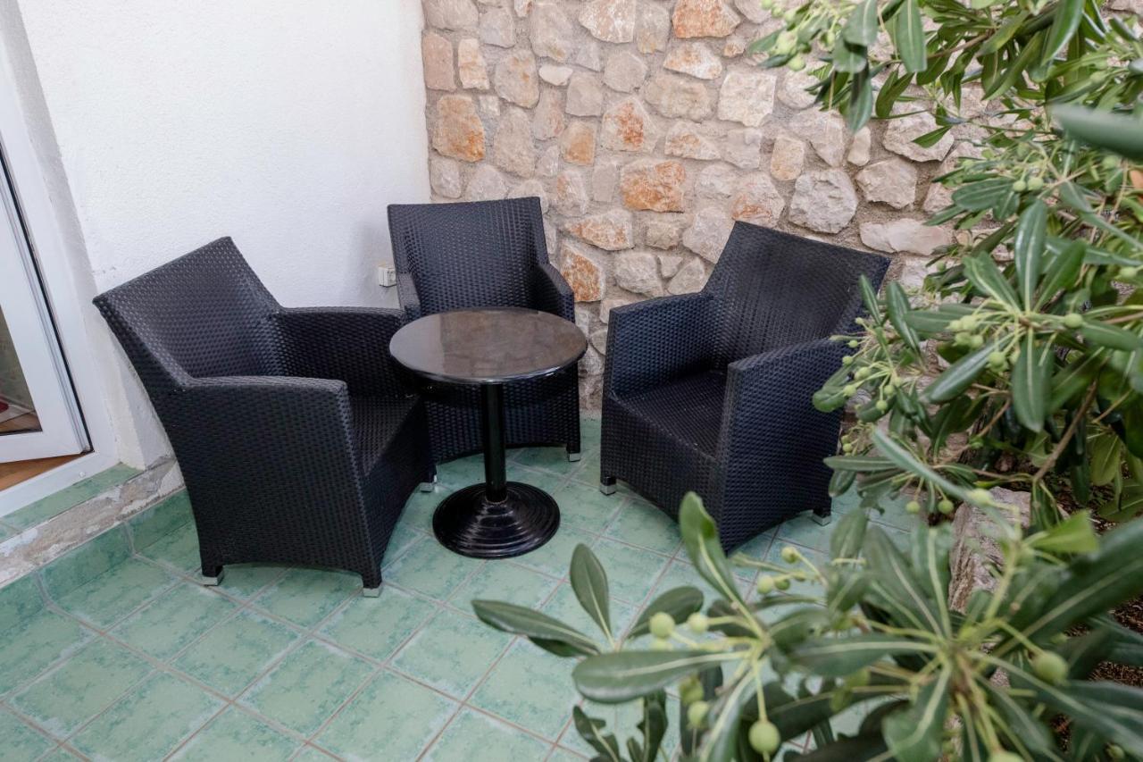 Guesthouse Sime Kolan Kültér fotó