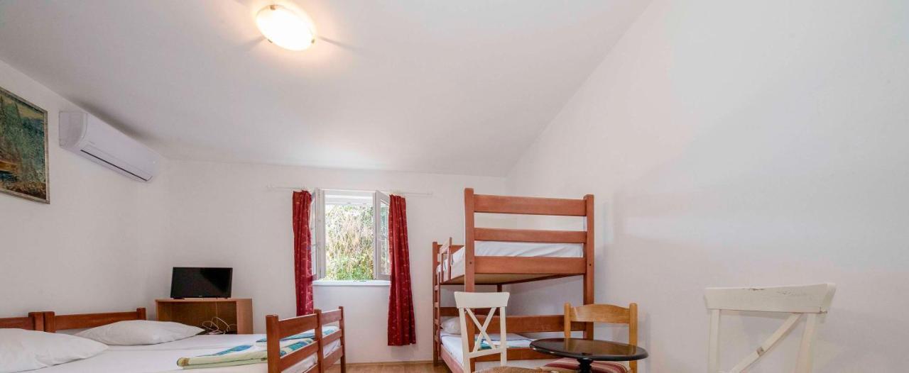 Guesthouse Sime Kolan Kültér fotó